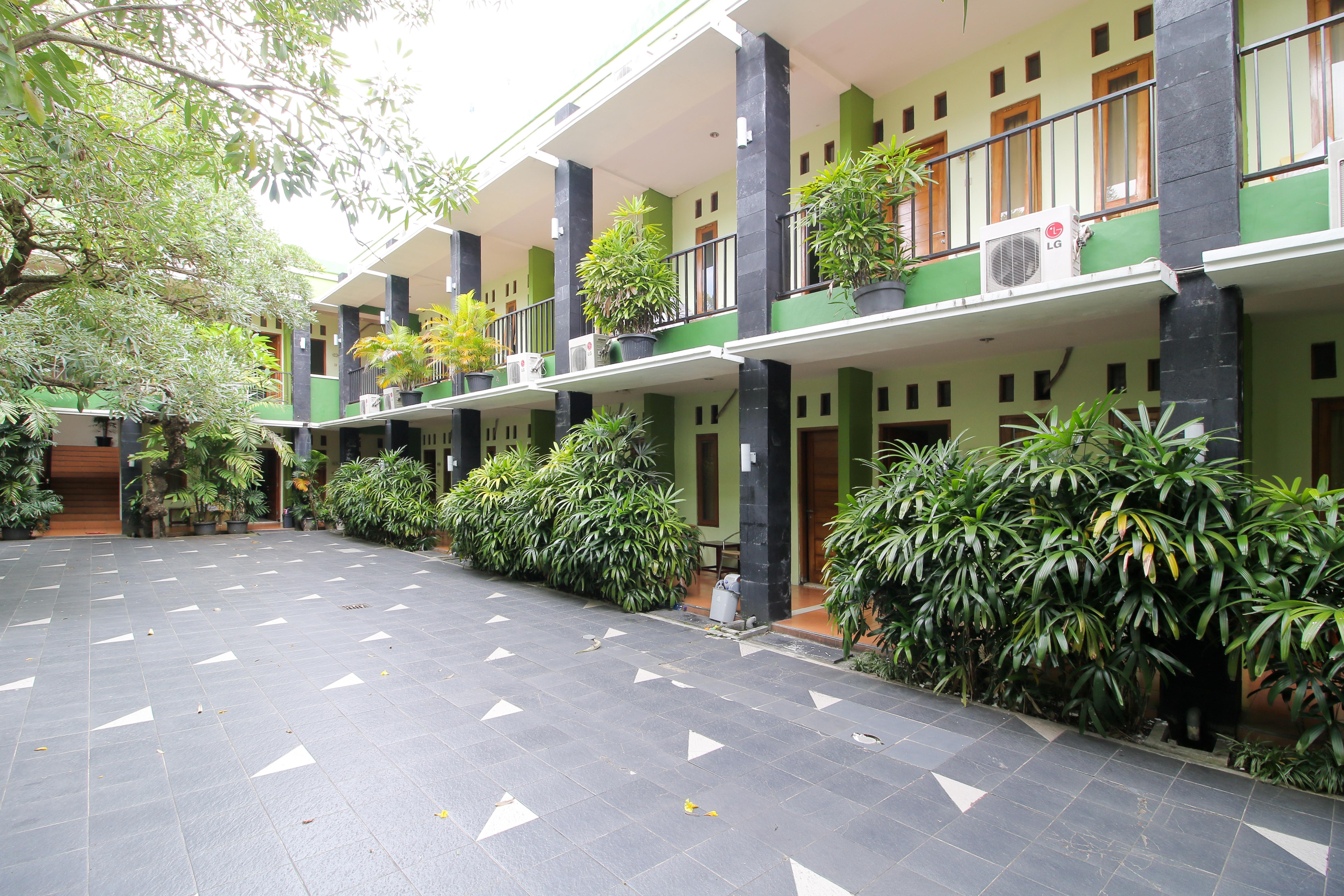 Reddoorz Plus @ Taman Siswa 2 Yogyakarta Exterior foto